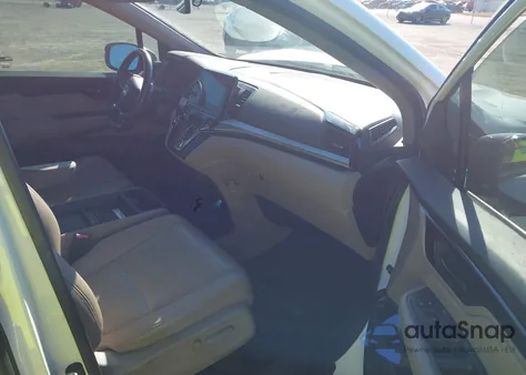 2019 Honda Odyssey Elite z USA, uszkodzony, nr VIN 5FNRL6H93KB105690